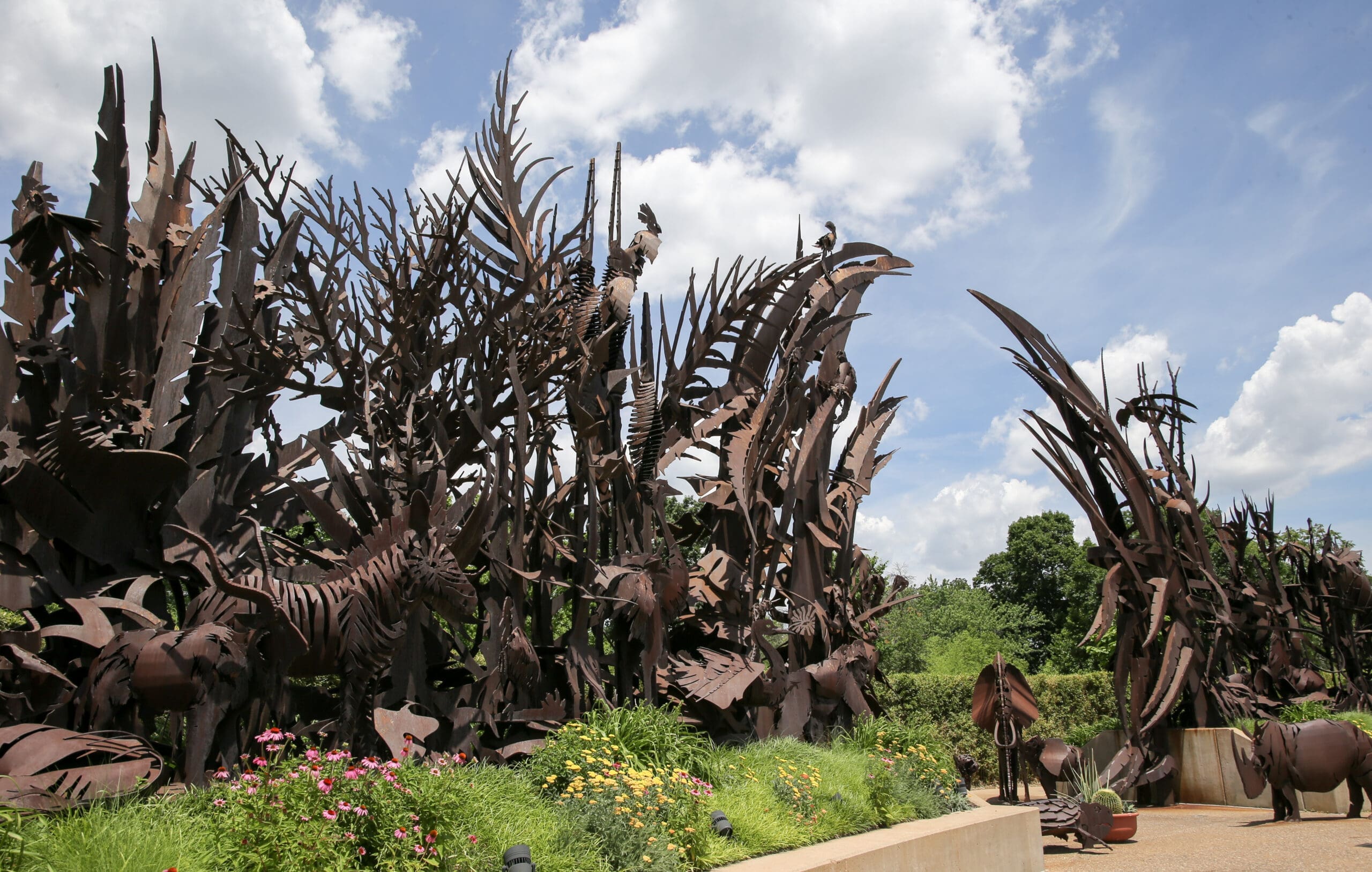 Animal Always Sculpture - St. Louis Zoo- KCI ConstructionKCI Construction
